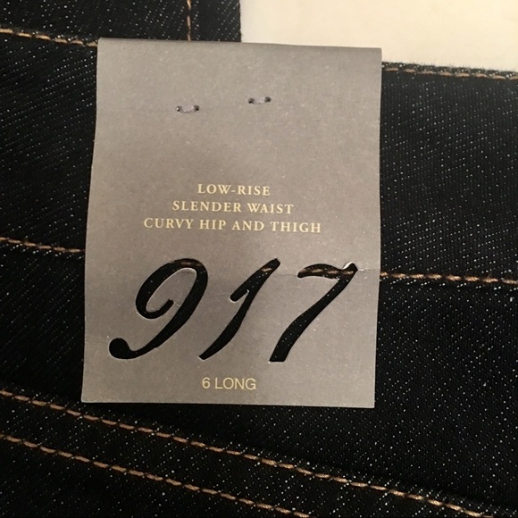 NWT - The Limited 917 Bootcut Jeans - Size 6L - Picture 4 of 4